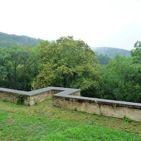 Сasa de vacaciones & Restaurant Schloss Weissenburg *