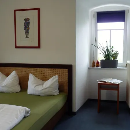 Сasa de vacaciones & Restaurant Schloss Weissenburg Uhlstädt