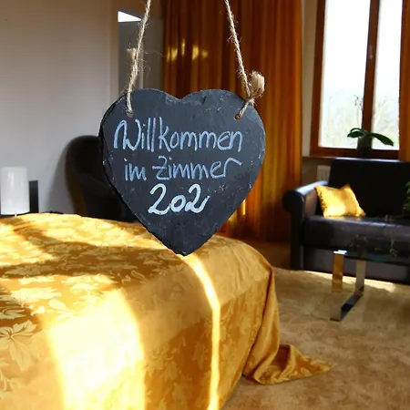 Сasa de vacaciones & Restaurant Schloss Weissenburg Uhlstädt